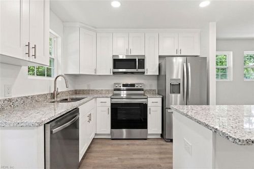 1518 Manson St, Norfolk, VA, 23523-1921 | Card Image