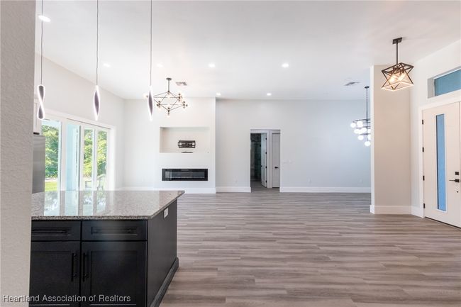 9816 S Orange Blossom Blvd, House other with 3 bedrooms, 2 bathrooms and null parking in Sebring FL | Image 12