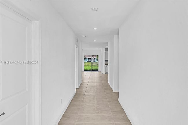 2033 Sw Castinet Ln, House other with 4 bedrooms, 3 bathrooms and null parking in Port St. Lucie FL | Image 24