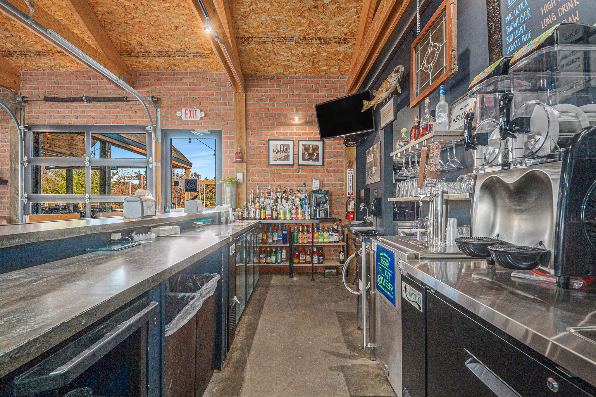 Commercial Sale in Gowen 5