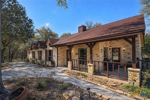 901 Deertrail Dr, San Marcos, TX, 78666-8893 | Card Image