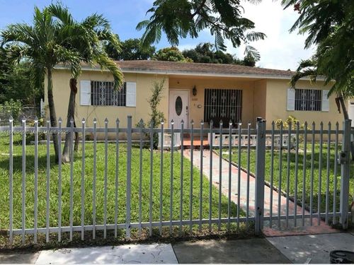 620 Ne 170th St, North Miami Beach, FL, 33162-2434 | Card Image