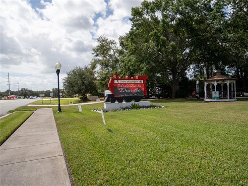 302 Pine St, DUNDEE, FL, 33838-4122 | Card Image