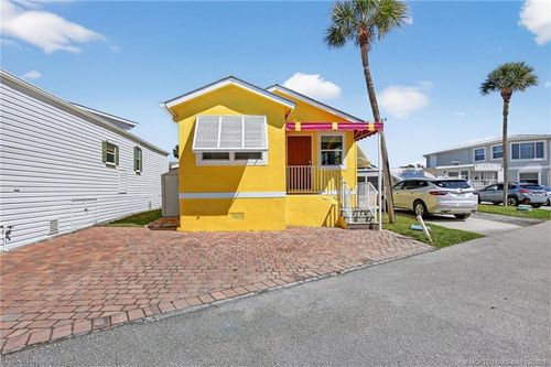 630 Nettles Blvd, Jensen Beach, FL, 34957 | Card Image