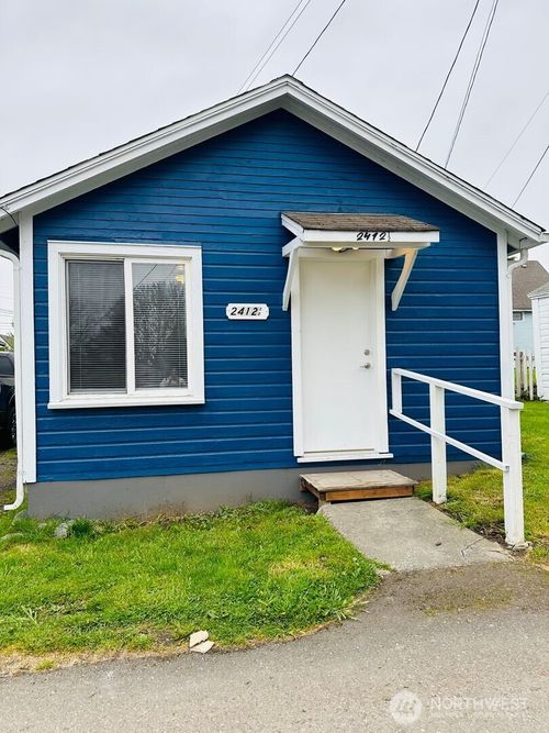 12-2412 Everett Ave, Everett, WA, 98201-3783 | Card Image
