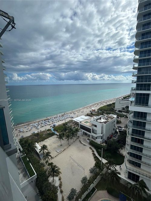 ph11-4001 S Ocean Dr, Hollywood, FL, 33019-3019 | Card Image
