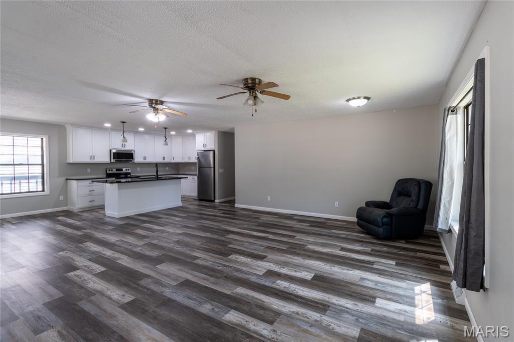 Residential in Newburg 4