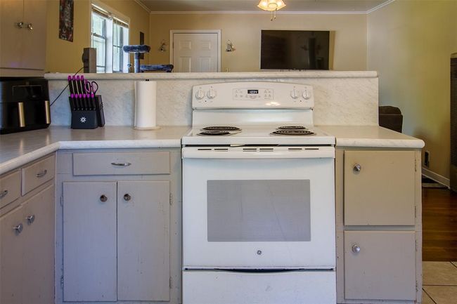 711 E Sixth St, House other with 3 bedrooms, 2 bathrooms and 3 parking in Brenham TX | Image 25