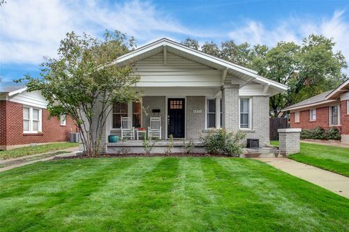 4826 Pershing Ave, Fort Worth, TX, 76107-4930 | Card Image