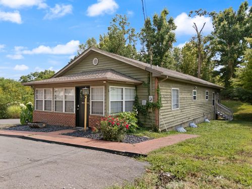 965 Gordon Hill Pike, Corbin, KY, 40701-3029 | Card Image