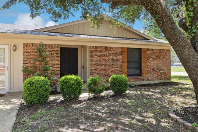 226 Hillcrest St, House other with 3 bedrooms, 2 bathrooms and null parking in Sanger TX | Image 24