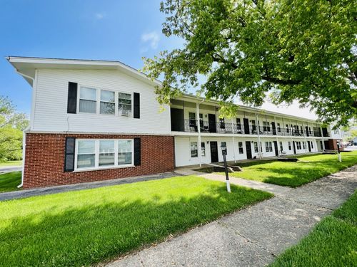 apt-1e-575 Berry Ave, Grayslake, IL, 60030-1388 | Card Image