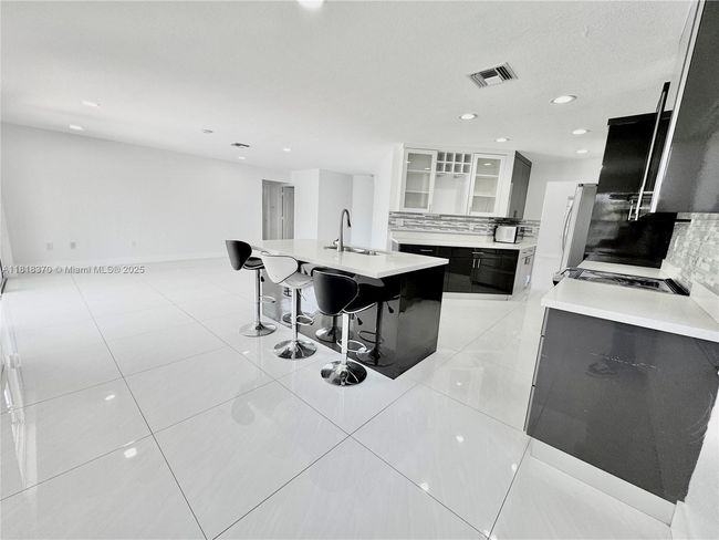 16515 Ruby Lk, House other with 4 bedrooms, 3 bathrooms and null parking in Weston FL | Image 11