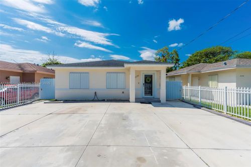 2326 Nw 56th St, Miami, FL, 33142-2928 | Card Image