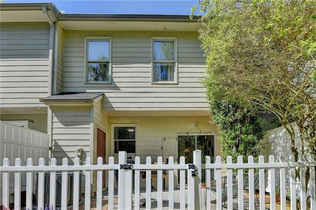 1213 Harris Commons Pl, Townhouse with 2 bedrooms, 3 bathrooms and 2 parking in Roswell GA | Image 43