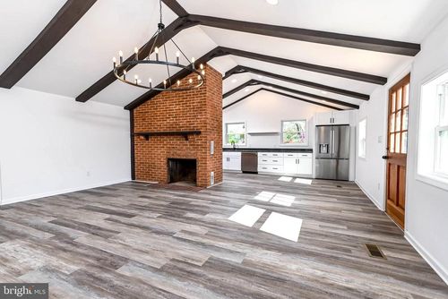 541 Youngs Dr, FRONT ROYAL, VA, 22630-4463 | Card Image