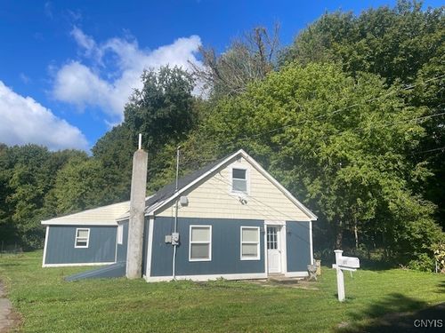 11 Hickory Grove Rd, Fulton, NY, 13069 | Card Image