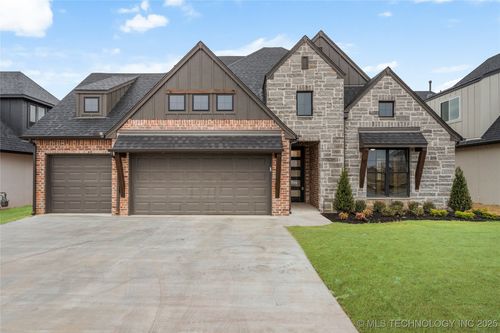 2504 E 135th St S, Bixby, OK, 74008 | Card Image