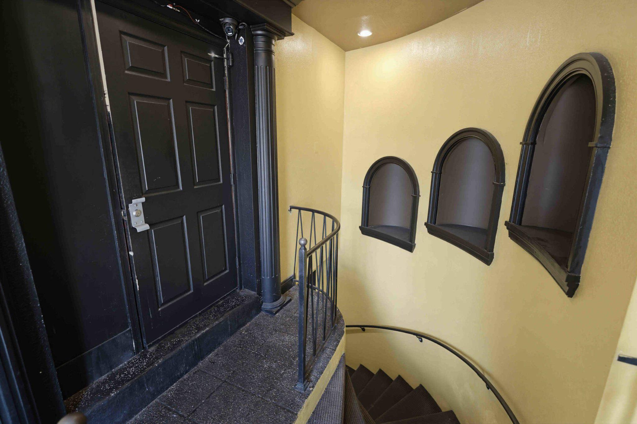 Commercial Sale in PHILADELPHIA 2