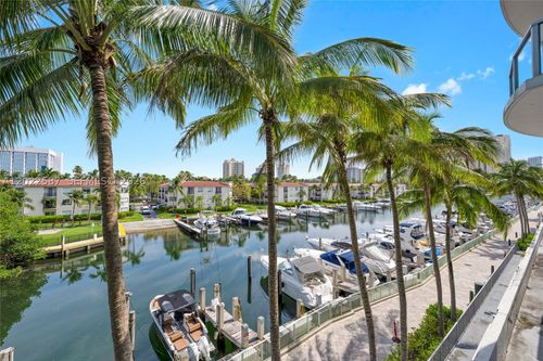 301-3029 Ne 188th St, Aventura, FL, 33180-2879 | Card Image
