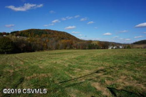 4 Old Reading Rd, Catawissa, PA, 17820-7841 | Card Image