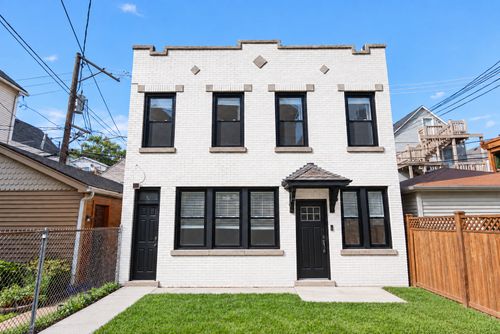 ch-1328 W Nelson St, Chicago, IL, 60657-7956 | Card Image