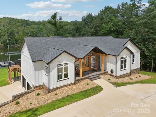 323 Whisper Lake Dr, Badin Lake, NC, 28127-8107 | Card Image