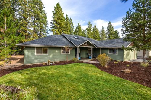 2871 Nw Melville Dr, Bend, OR, 97703-8685 | Card Image