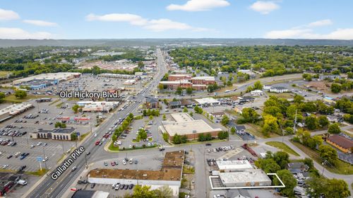 213 Brawner Ave, Madison, TN, 37115-3905 | Card Image