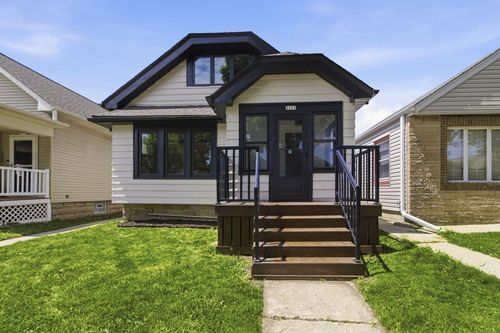2251 S 73rd Street, WEST ALLIS, WI, 53219 | Card Image