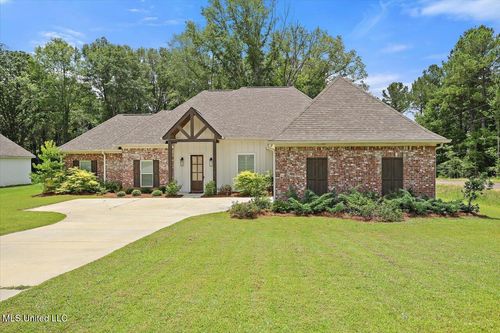 1175 Sanctuary Dr, Brandon, MS, 39042-7616 | Card Image