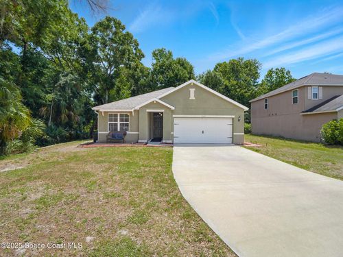 2685 Falcon Ln, Mims, FL, 32754-2226 | Card Image