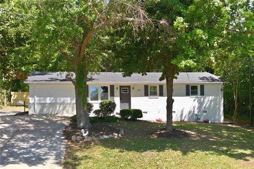 507 E South 2nd St, Seneca, SC, 29678-3506 | Card Image