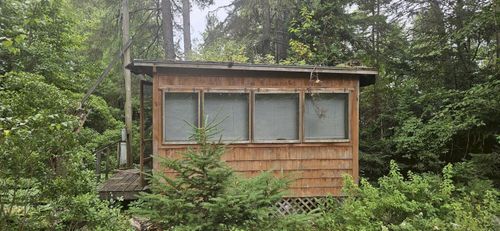 98 Meadow Point Road, Lamoine, ME, 04605 | Card Image