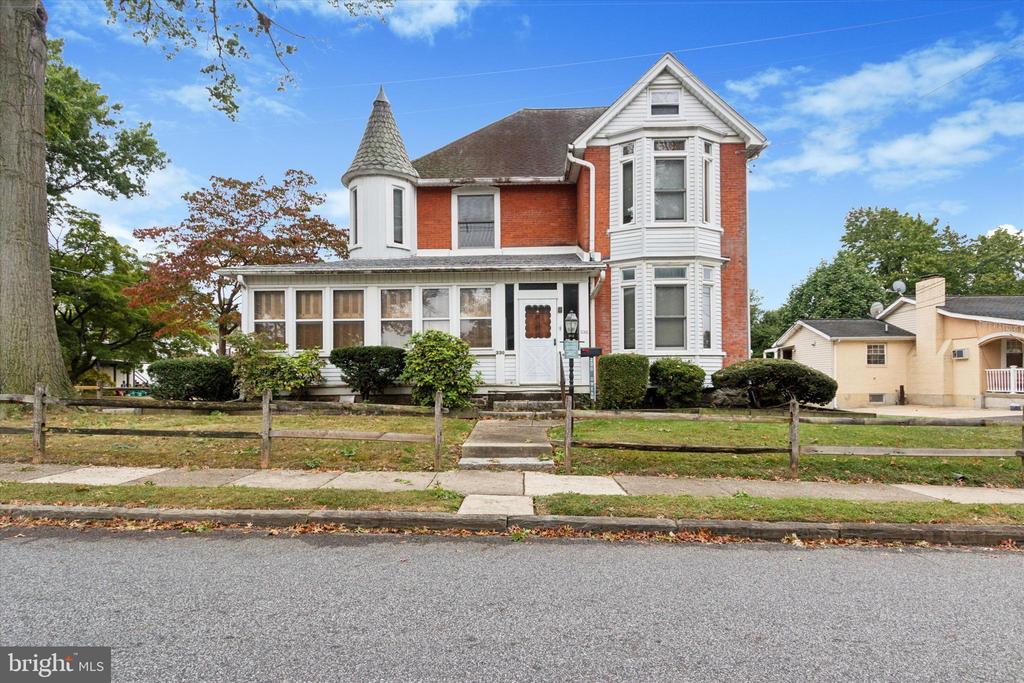 Owen Ave, Lansdowne, PA 19050