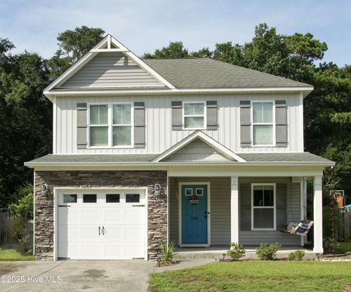 1305 Deer Hill Dr, Wilmington, NC, 28409-4581 | Card Image