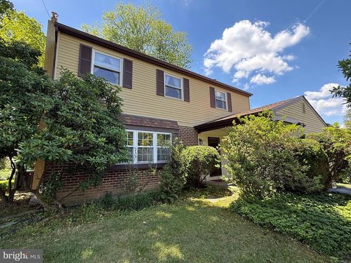 203 Moore Rd, WALLINGFORD, PA, 19086-6751 | Card Image