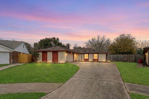 17815 Heritage Colony Ct, Webster, TX, 77598-3218 | Card Image