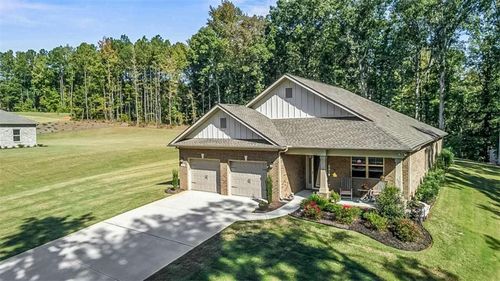 143 Whitworth Dr, Locust Grove, GA, 30248-3205 | Card Image