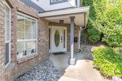 36357 Sandringham Dr, House other with 5 bedrooms, 3 bathrooms and 6 parking in Abbotsford BC | Image 3