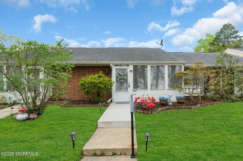 b-53 Cambridge Ct, Lakewood, NJ, 08701 | Card Image
