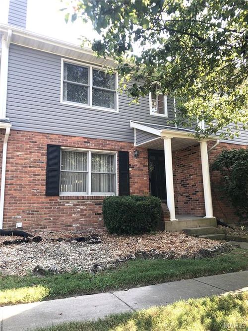 apt-6-300 Pine Lake Rd, Collinsville, IL, 62234-4942 | Card Image