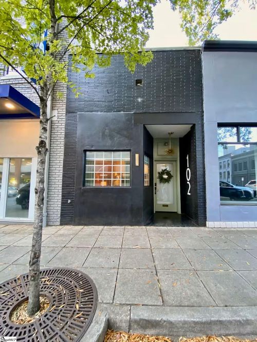 102 W North St, Greenville, SC, 29601-2727 | Card Image