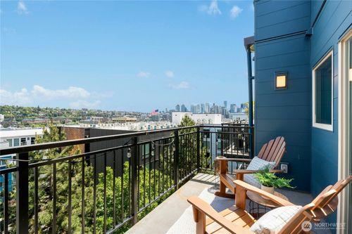 apt-808-701 Galer St, Seattle, WA, 98109-3557 | Card Image