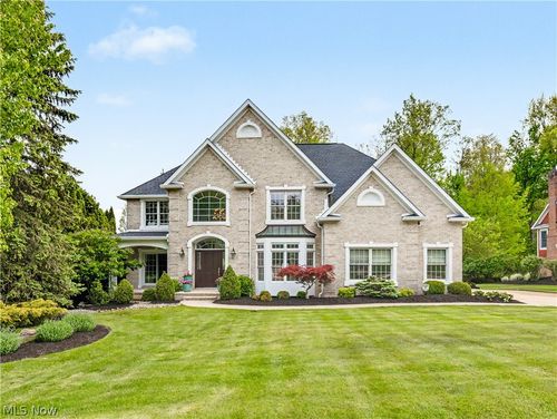1246 Homestead Creek Dr, Broadview Heights, OH, 44147-2579 | Card Image