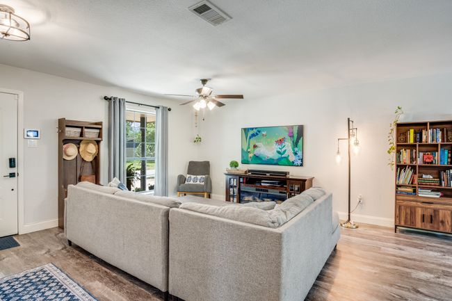 400 Rolling Hills Dr, House other with 3 bedrooms, 2 bathrooms and null parking in Midlothian TX | Image 8