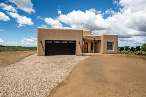 1 Mesa Encantada Ave, Ranchos De Taos, NM, 87557-7940 | Card Image