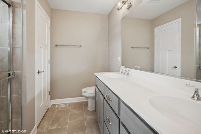 343 W Meister Ave, Condo with 2 bedrooms, 3 bathrooms and 2 parking in Elmhurst IL | Image 10