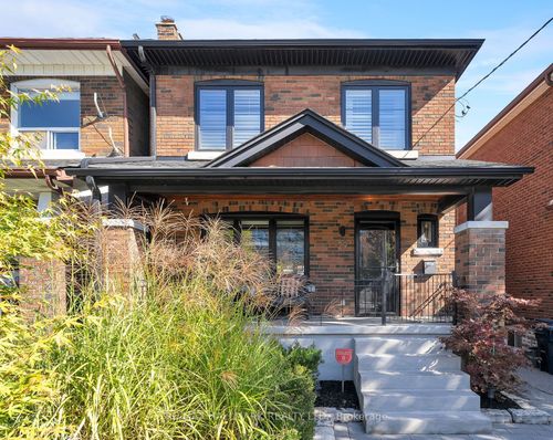 29 Lesmount Ave, East York, ON, M4J3V5 | Card Image