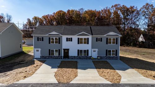 127 21st St, Grottoes, VA, 24441-2329 | Card Image